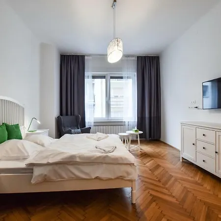 Danube Downtown Apartment *